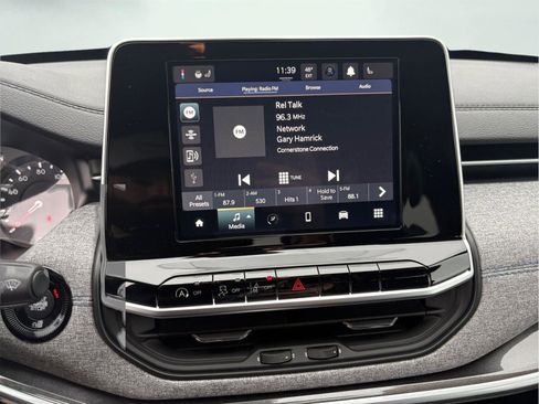 New 2026 Jeep Compass Latitude image 11