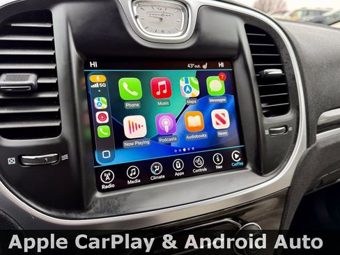 Used 2017 Chrysler 300 Limited w/ Value Package image 27