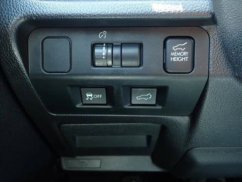 Used 2014 Subaru Forester 2.5i Touring AWD/4WD image 24