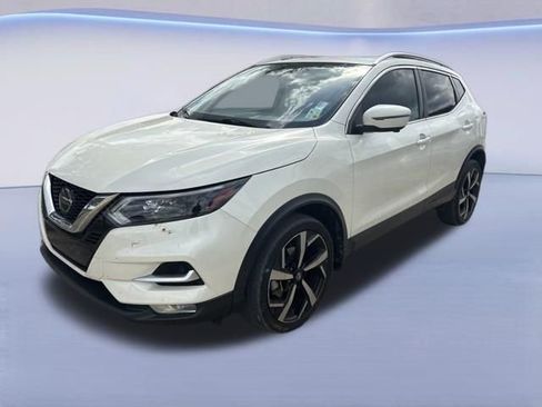Used 2021 Nissan Rogue Sport SL w/ Premium Package image 1