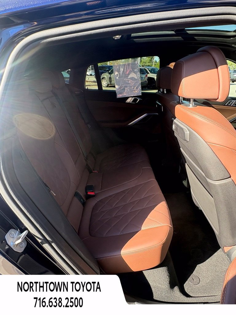 Used 2024 BMW X6 M60i AWD/4WD image 14