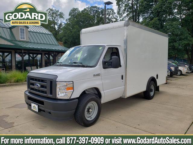 Used 2022 Ford E-350 and Econoline 350 Super Duty w/ Power Windows & Locks Group RWD image 1