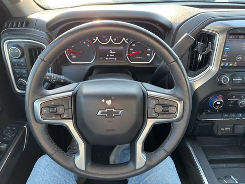 Used 2022 Chevrolet Silverado 1500 RST w/ Redline Edition AWD/4WD image 12
