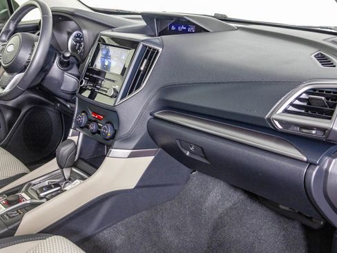 Used 2023 Subaru Forester Premium image 46