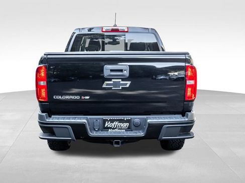 Used 2017 Chevrolet Colorado Z71 w/ Z71 Midnight Edition AWD/4WD image 8