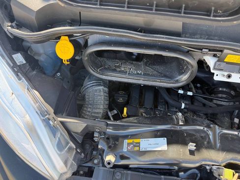 Used 2025 RAM ProMaster 2500 w/ Convenience Group FWD image 10