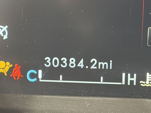 Used 2022 Lincoln Corsair Reserve w/ Sport Package image 5