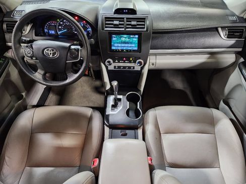 Used 2013 Toyota Camry LE FWD image 45