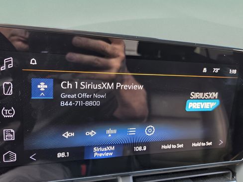 Used 2024 Chevrolet Trax RS image 34