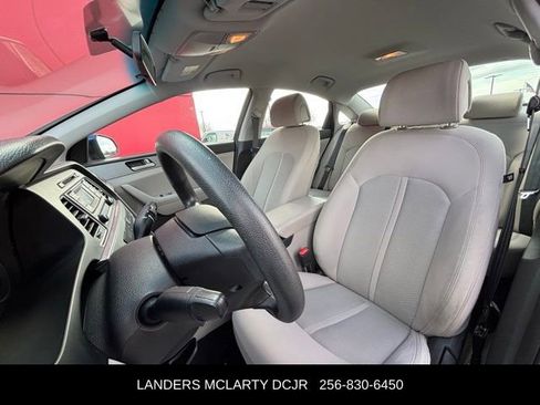Used 2017 Hyundai Sonata SE image 20