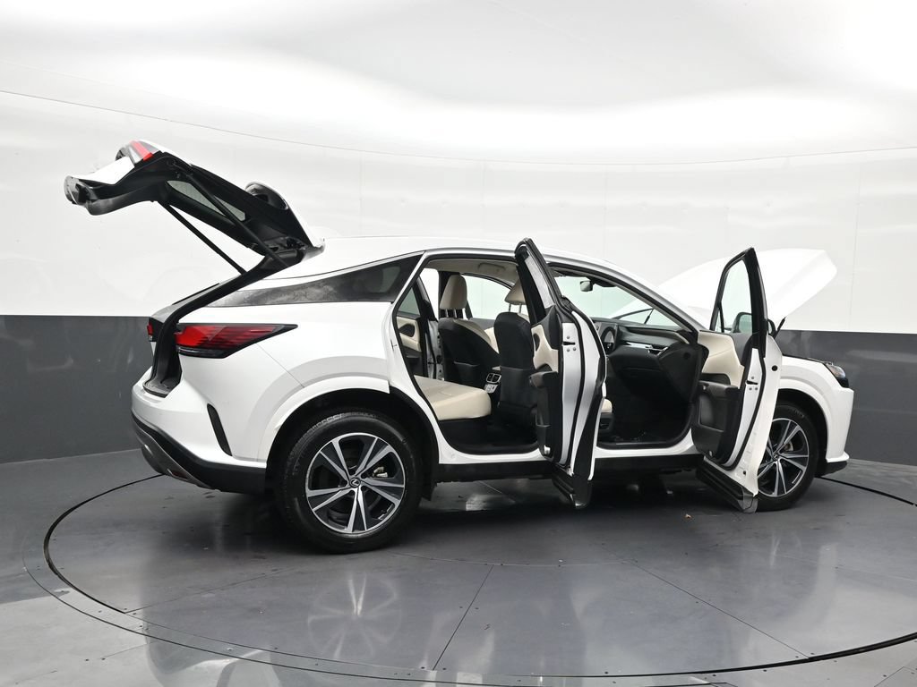 Used 2024 Lexus RX 350 FWD w/ Technology Package image 32
