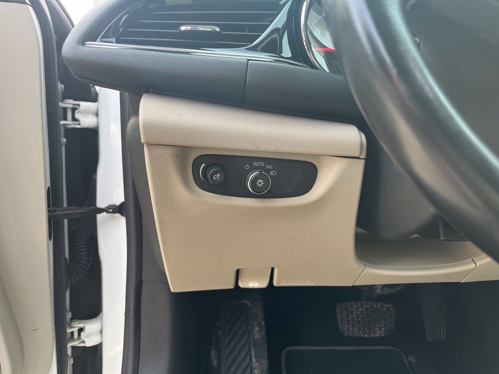 Used 2018 Buick Regal Preferred FWD image 22