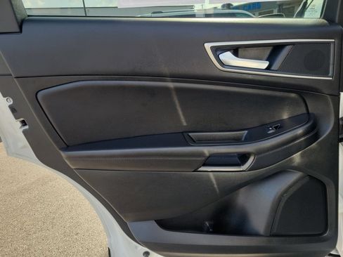 Used 2024 Ford Edge SEL w/ Convenience Package AWD/4WD image 11
