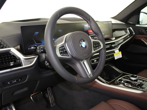 New 2026 BMW X5 M60i w/ Executive Package image 3