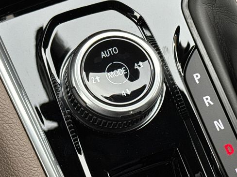 New 2026 GMC Canyon Denali w/ LPO, Denali Black Edition image 40