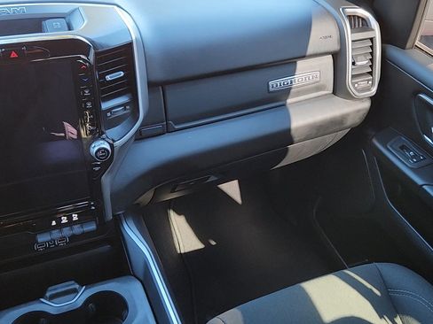 Used 2025 RAM 1500 Big Horn AWD/4WD image 7