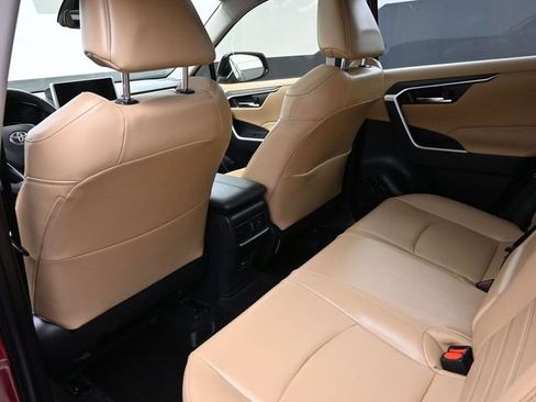 Used 2024 Toyota RAV4 XLE Premium image 2