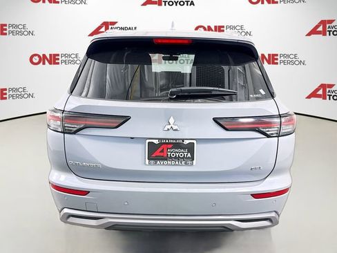 Used 2025 Mitsubishi Outlander SEL image 6