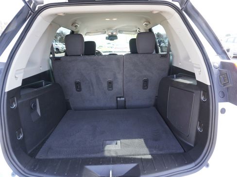 Used 2017 GMC Terrain SLE image 11