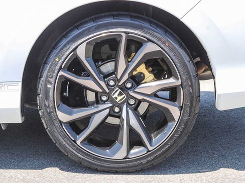 Used 2020 Honda Civic Sport image 10