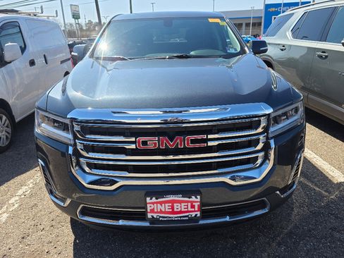 Used 2020 GMC Acadia SLE image 2