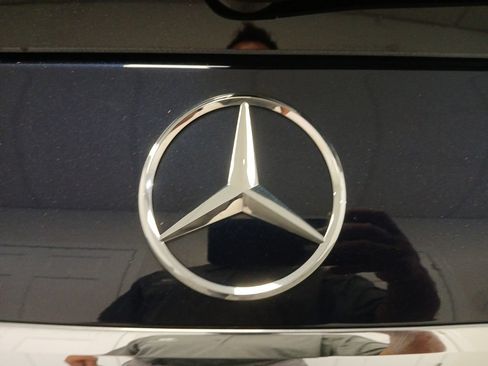 Used 2022 Mercedes-Benz GLS 450 4MATIC image 28