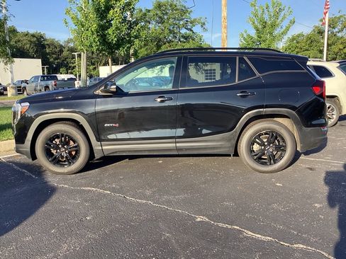 Used 2022 GMC Terrain AT4 w/ Infotainment Package II AWD/4WD image 4