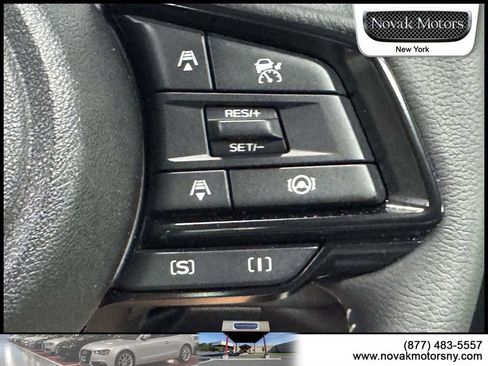 Used 2025 Subaru Forester Premium AWD/4WD image 21