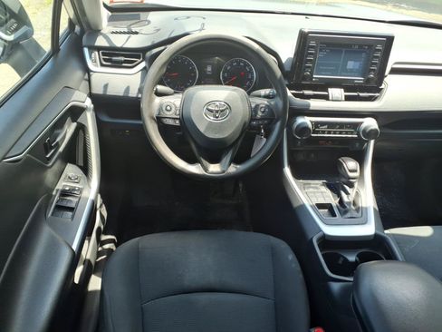Used 2021 Toyota RAV4 LE w/ Carpet Mat Package (TMS) AWD/4WD image 8