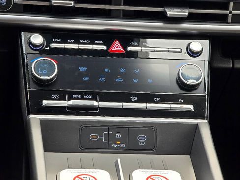 New 2026 Hyundai Santa Fe SE image 14