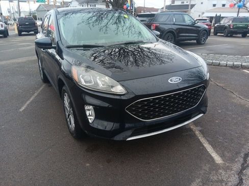 Used 2021 Ford Escape SEL w/ Technology Package image 2