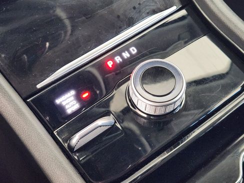 Used 2023 Jeep Grand Cherokee L Limited image 21