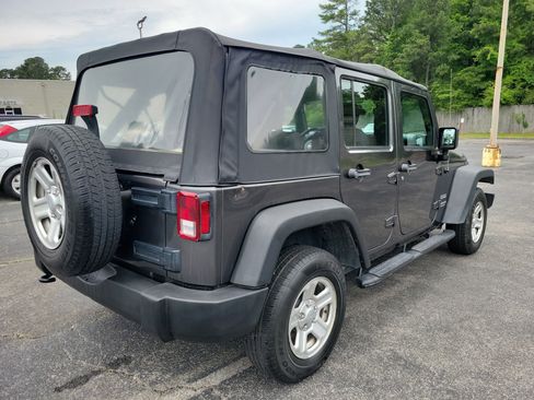 Used 2017 Jeep Wrangler Unlimited Sport w/ Connectivity Group AWD/4WD image 21