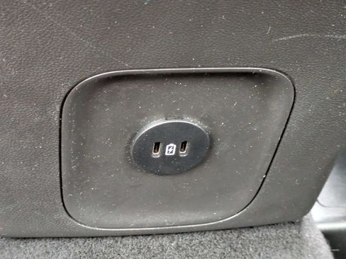 Used 2025 Ford Escape Active AWD/4WD image 17