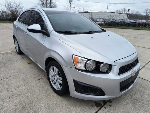 Used 2015 Chevrolet Sonic LS image 3