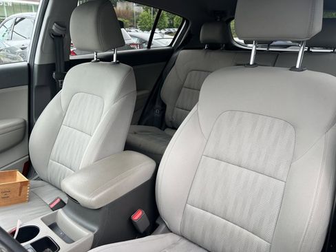 Certified 2019 Kia Sportage LX FWD image 9