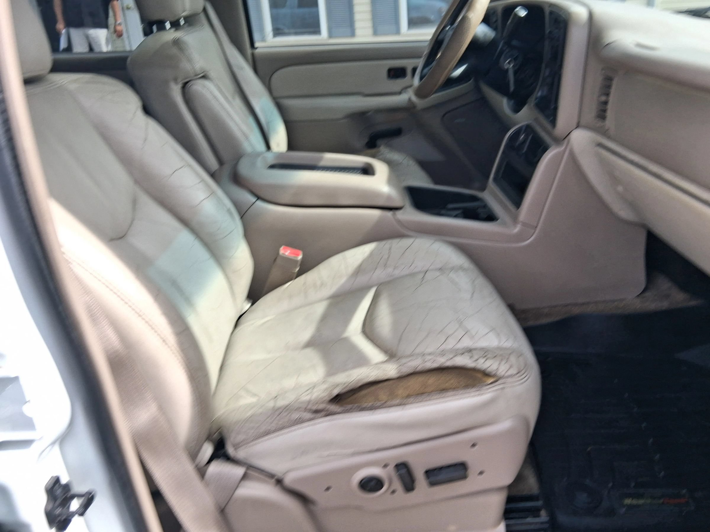 Used 2003 GMC Yukon XL SLT w/ 1SD Preferred Equipment Group AWD/4WD image 13
