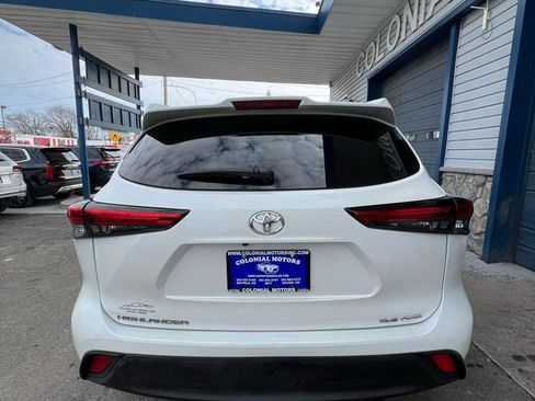 Used 2021 Toyota Highlander XLE image 5