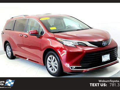 Certified 2023 Toyota Sienna XLE