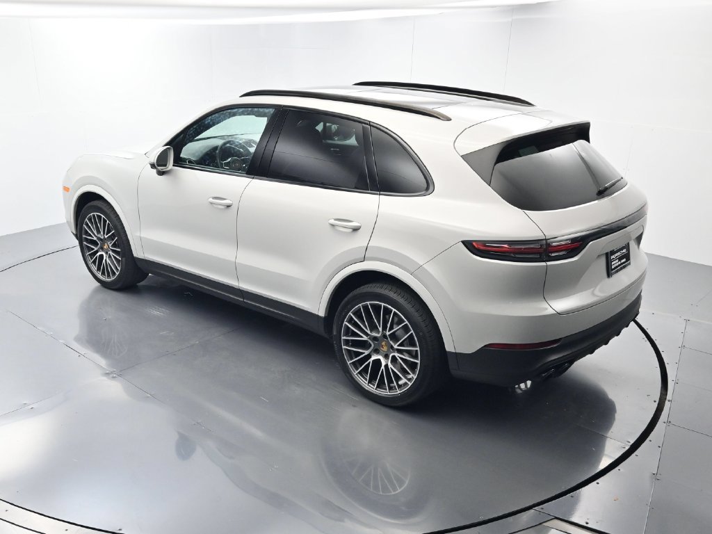 Certified 2023 Porsche Cayenne AWD/4WD image 35