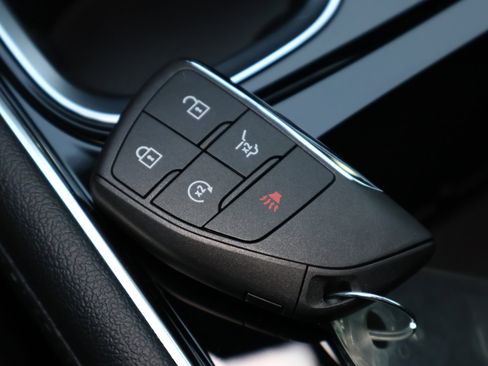 New 2026 Chevrolet Traverse LT w/ Midnight/Sport Edition FWD image 24