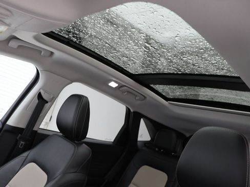 Used 2022 Ford Escape Titanium w/ Titanium Elite Package image 16