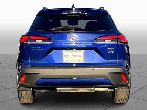 Certified 2024 Toyota Corolla Cross XLE image 5