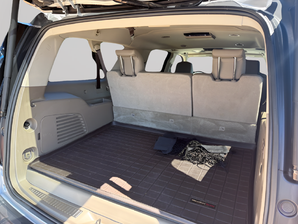 Used 2020 Chevrolet Suburban Premier RWD image 40