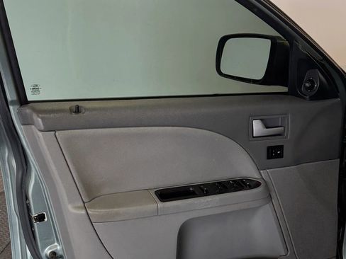 Used 2007 Mercury Montego Premier image 12