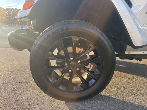 Used 2024 Jeep Wrangler Sahara 4xe image 25