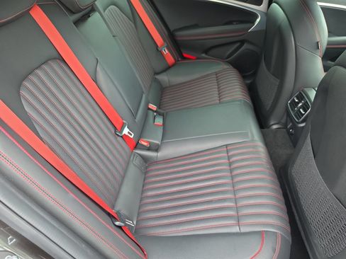 Certified 2023 Genesis G70 2.0T w/ Sport Prestige Package RWD image 17