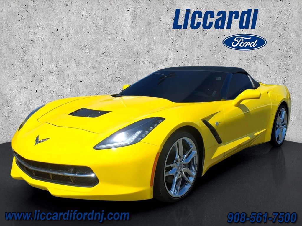 Used 2019 Chevrolet Corvette Stingray Convertible w/ 3LT Preferred Equipment Group RWD image 3