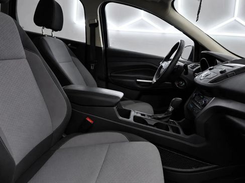 Used 2017 Ford Escape SE FWD image 11