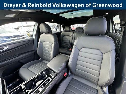 New 2026 Volkswagen Atlas Cross Sport SEL R-Line image 25